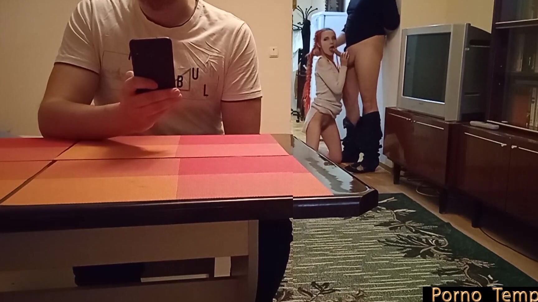 Porno Tempus risky sex i get fucked next to my unsuspecting husband Pornhub