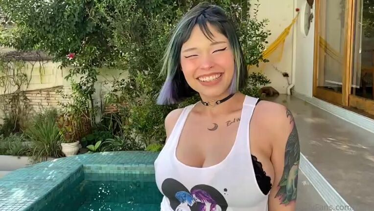 Tsuuyuki 2149053913 06 29 2021 Suicide Girl