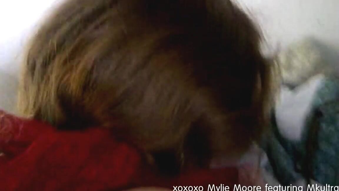 Myliemoore Knife Play