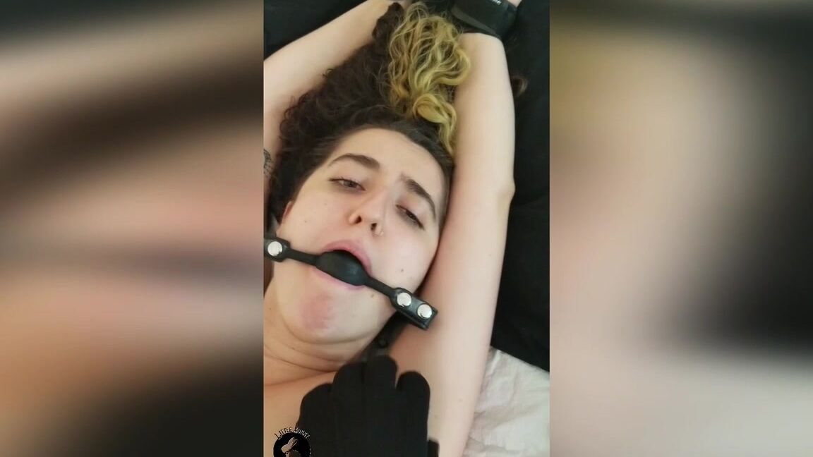 Pee, Taboo, Tickle Armpits, Tickling, Water sports bunny pees the bed while being tickled ManyVids