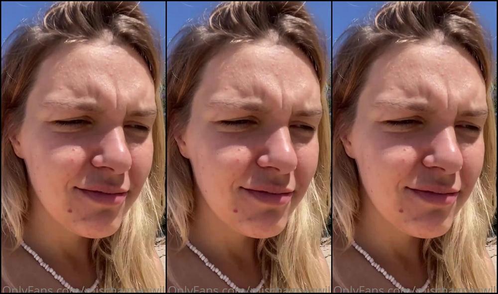 Mischagoeswild My Annual Queen S Speech Hahahah I Talk About What I Did This Year Note I Forget To M