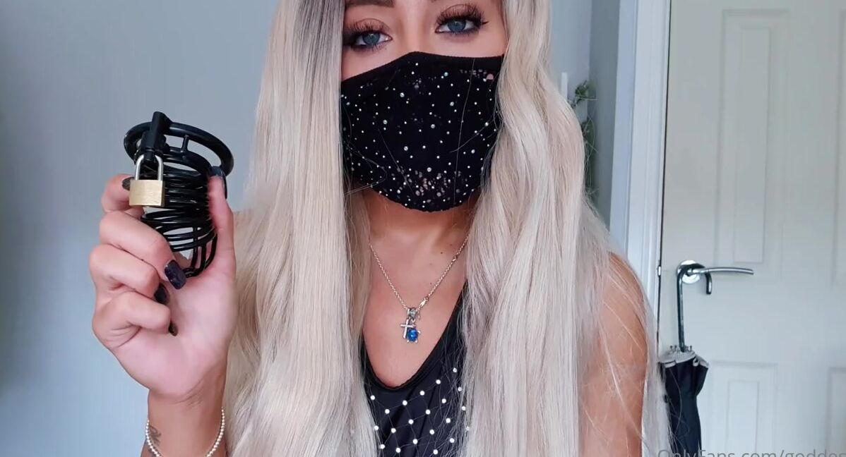 Miss Evie Lock Nicknamed Missevielock Onlyfans I Am Going To Cage Your Pathetic Little Cock For Locktober