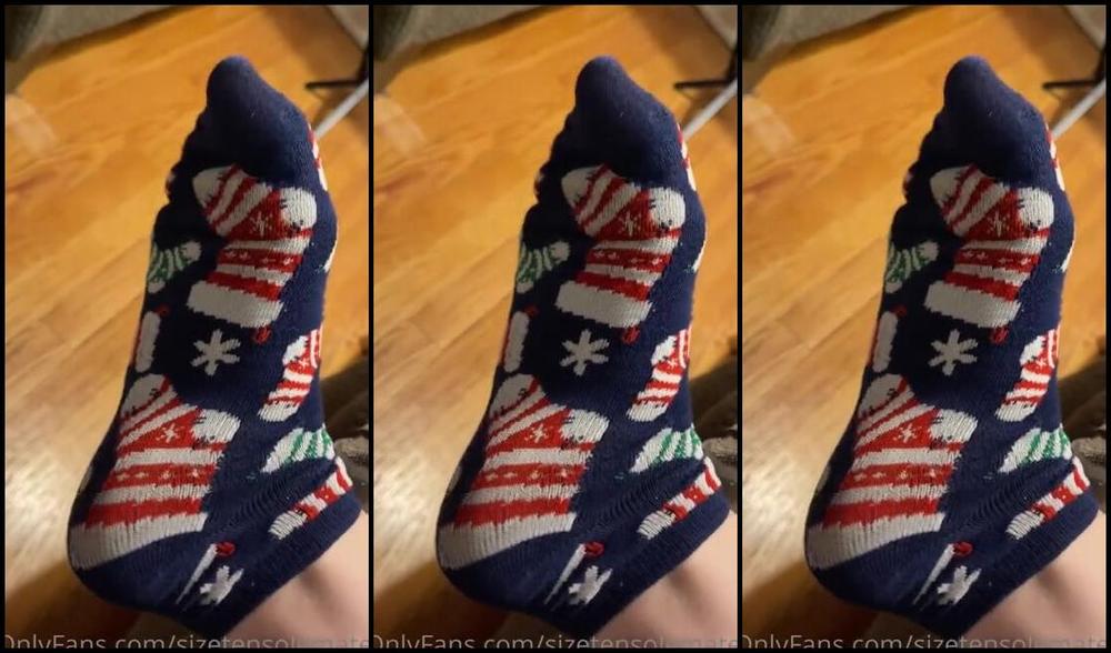 Sizetensolemates Onlyfans Make My Pussy Wet Lick That Toe Jam Out For Me Like A Good Boy