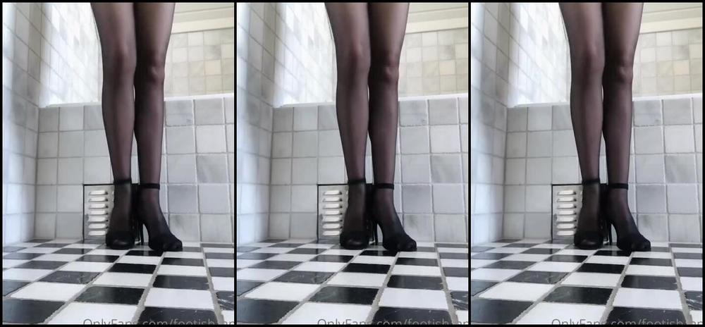 Goddess Anna Nicknamed Footish Ann Onlyfans All Sexy Tonight Taking My Heels Off