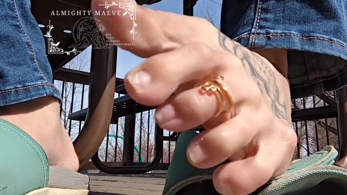 Almighty Maeve Nicknamed Almightymaeve 03 24 2025 Onlyfans Video Public Park Muted No Sounds On Purpose Enjoy This View That You Wish You Saw In