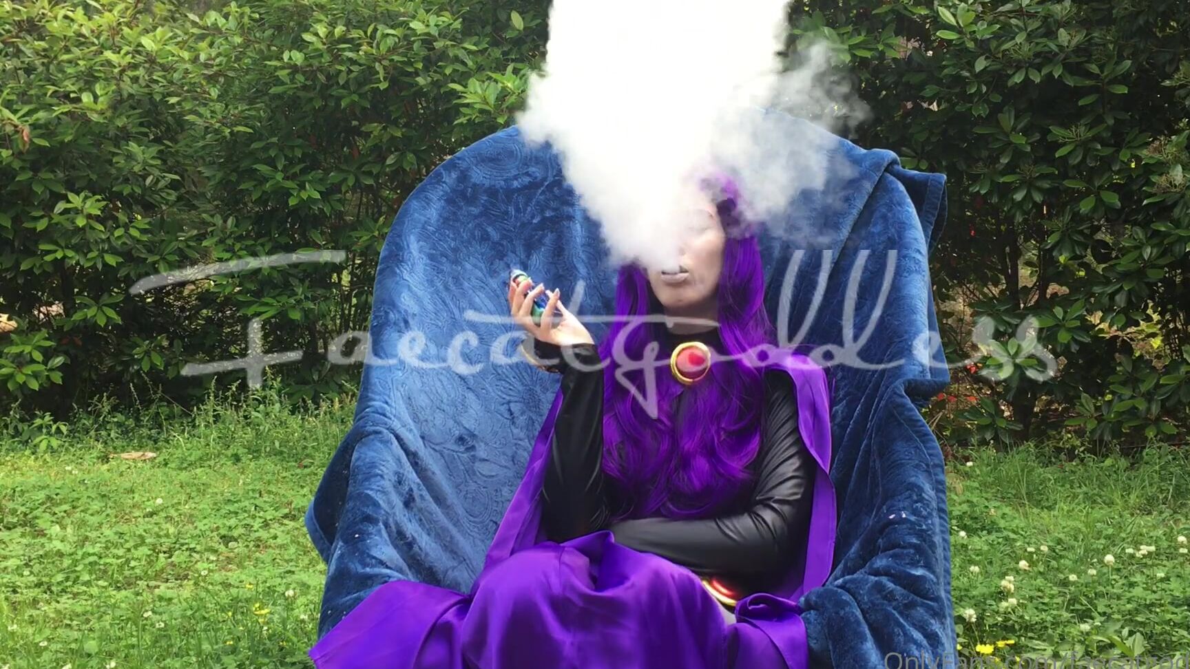 Faecatgoddess Raven Puts Her Beastie In His Place