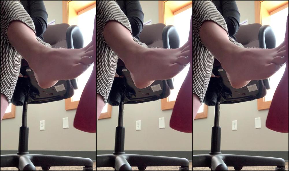 Freckled Feet Here S The Full Heel Shoe Play Video From My Meeting The Other Day I Truly Cannot Belie