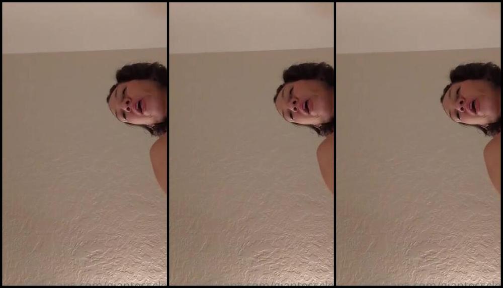 Giantesscleo Onlyfans Wondering What Its Like To Be Underneath This Assnow Is Your Chance Dweeb