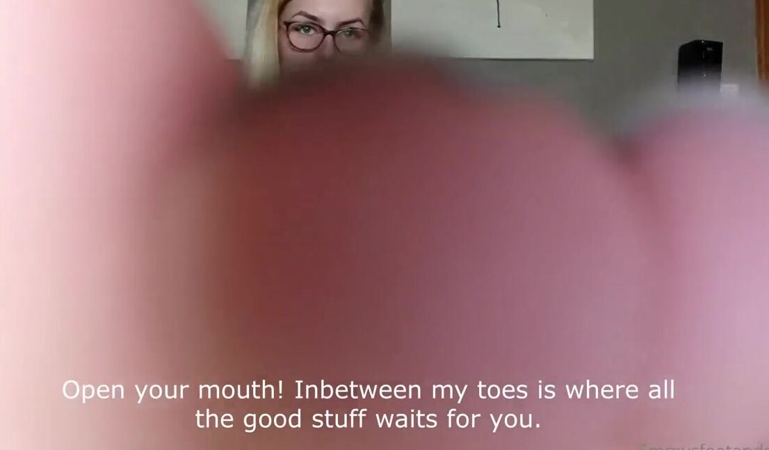 Emmysfeetandsocks Aka Emmyfeetandsocks Onlyfans Youre My Student Again I Have A Special Task For You Its All Good Now Youll Get Alot Of Contentp
