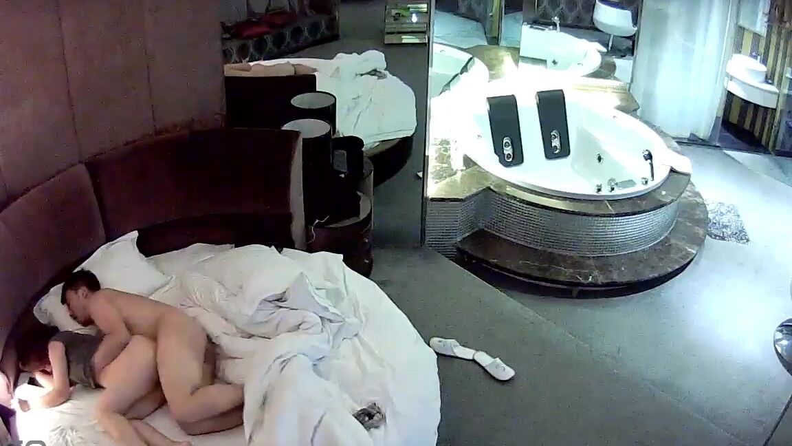 Asian Hidden Camera Couples Escorts 86726