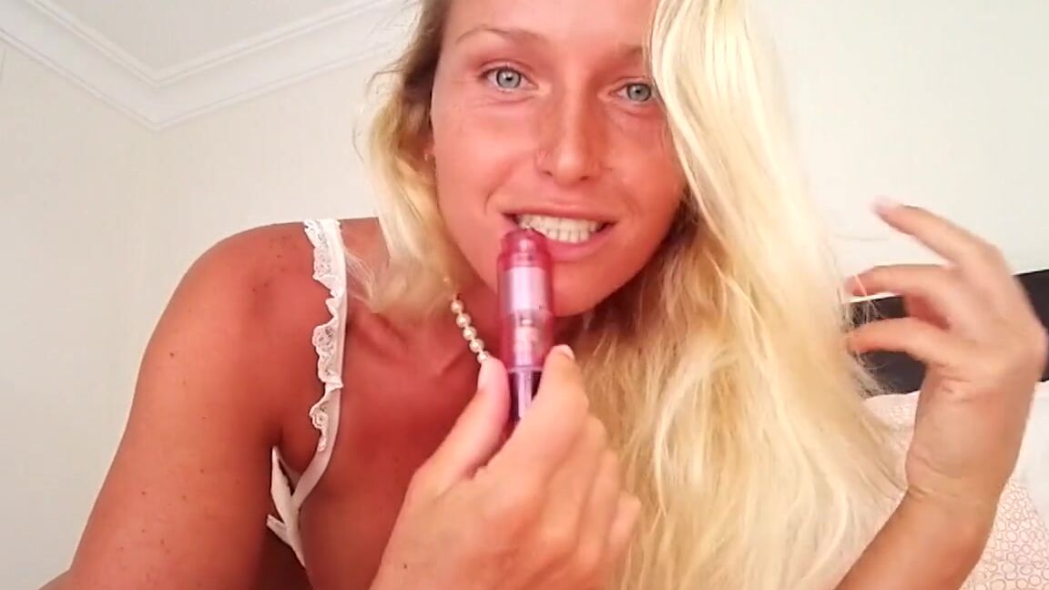 Kathianobilixx Findom 08 14 2018 Onlyfans Video Little Us Time I Just Got A Few Minutes Free My Darlings