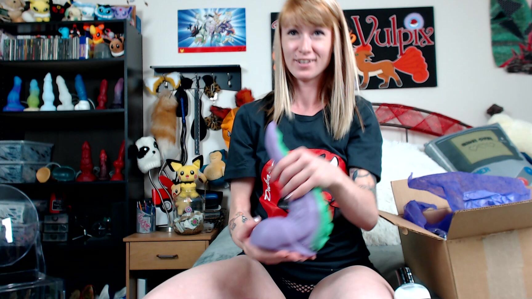 Amateur, Redhead, Aliens & Monsters, Huge Dildo ruby vulpix unboxing 3 special bad dragon dildos ManyVids