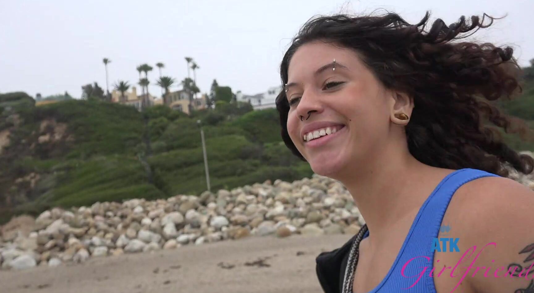 Handjob, Footjob, POV, Creampie, Blowjob Nicole Luva - Paradise Cove 1 SiteRip