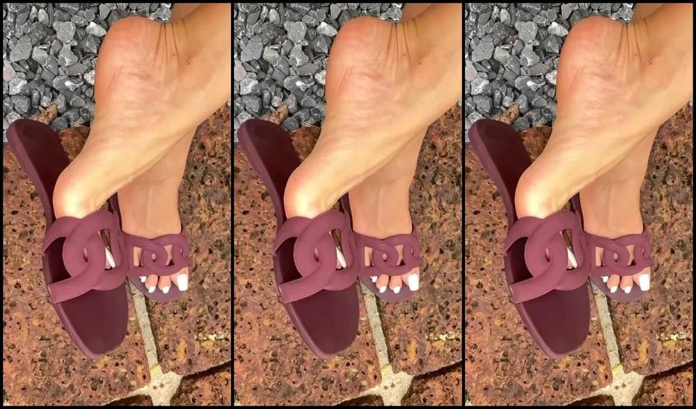 Worldsexiestfeet 10 05 2024 Onlyfans Video I Didnt Know It Was Slow Motion Mode When I Took This Clip