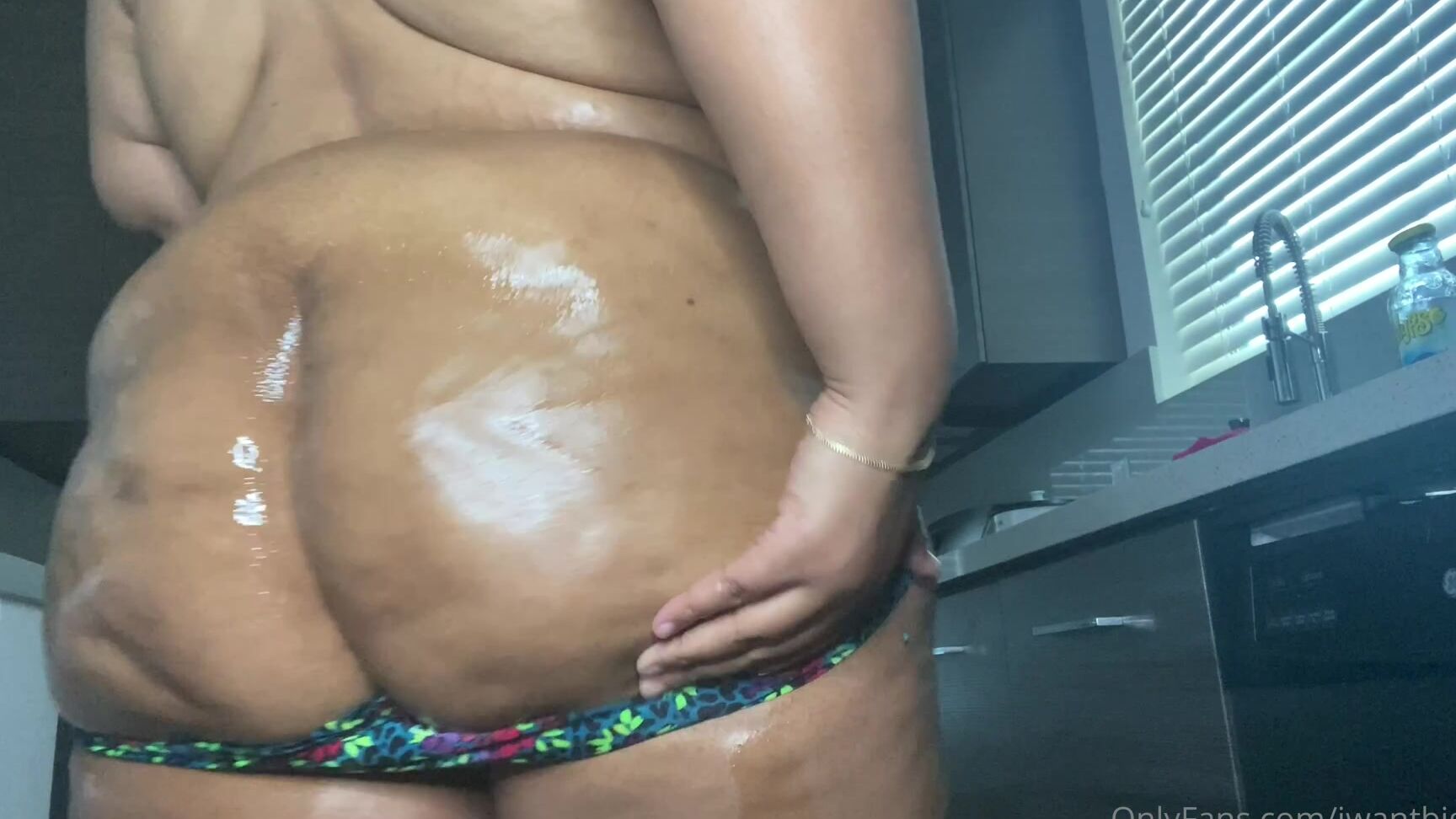 Iwantbigsexy 2109581048 05 14 2021 My Ass Is Oiled Up And Ready For Your Cock