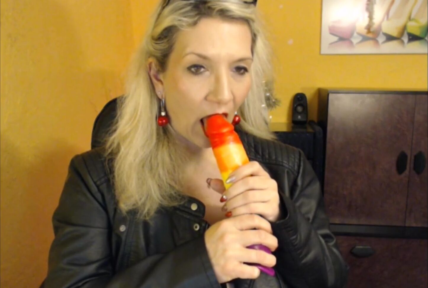 Big Boobs,Big Toys,Oil,Curvy,Vibrator sandybigboobs webcamshow dezember 2017 ManyVids