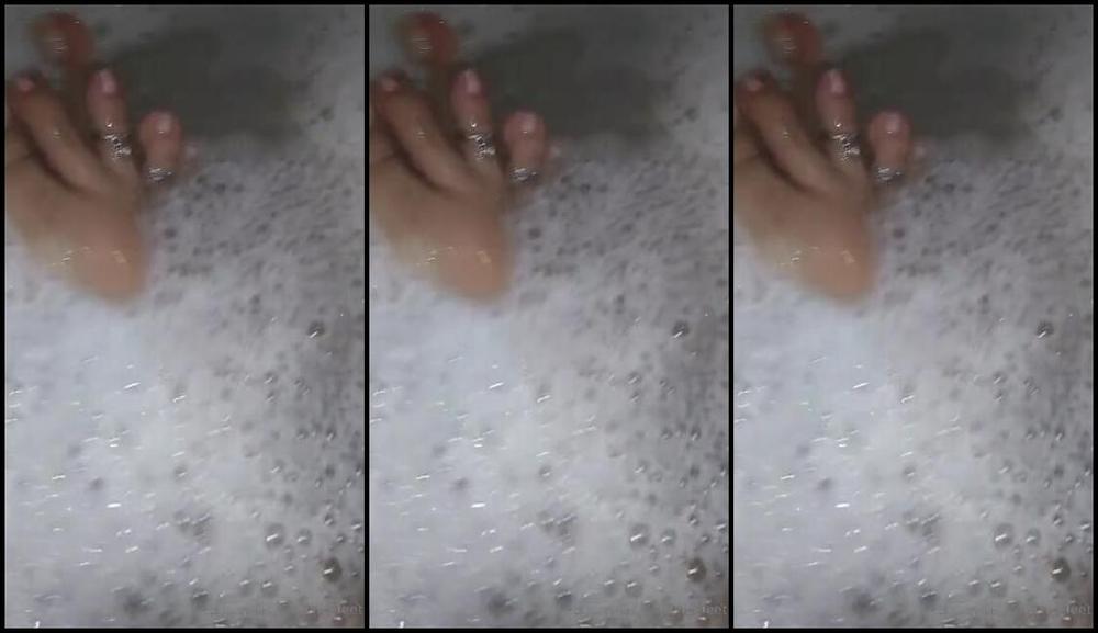 Nolove Justfeet Nicknamed Nolovejustfeet Onlyfans Rub A Dub Dub Soapy Feet In The Tub