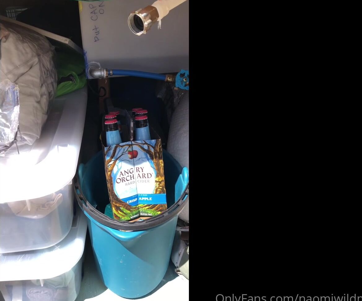 Naomiwildman Here Is A Tour Of My Tiny House On Wheels I Have Gotten Many Requests To Show My Van And