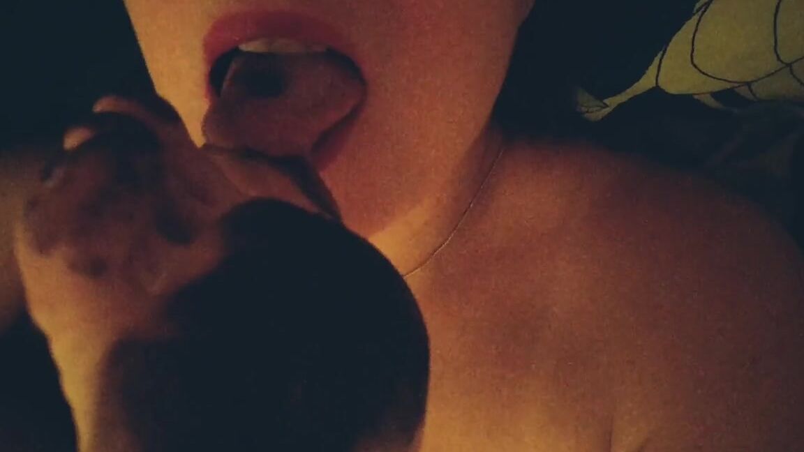 Frejas Submissive Feet Nicknamed Frejassubmissivefeet Onlyfans I Am Messing Up My Mouth With Dirty Feet