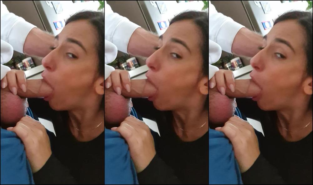 Danikamorixxx Swipe For Minutes Of Bj And Face Fuck I Dunno Why But In My Erotic Dreams I Often Ge