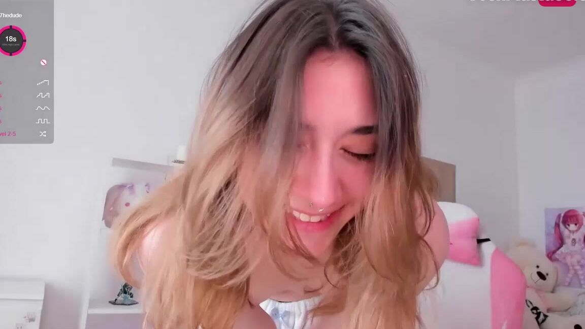 Teen, Solo, Masturbation, 720p, Webcam, Amateur Wmeow 2022-04 SiteRip