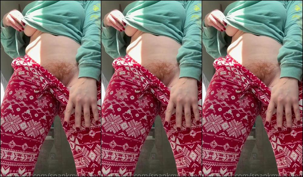 Spankmyassredd 2707280086 12 05 2022 Im About To Take A Shower But Thought You Might Enjoy Seeing My Festive Leggings First