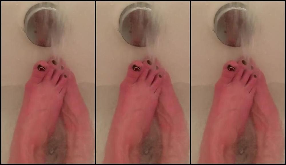 Nina Aka Fityoginina Onlyfans I M Back Hopefully Ha Wtf Is Happening Out There In The World Just When I Thought It Couldn T Get