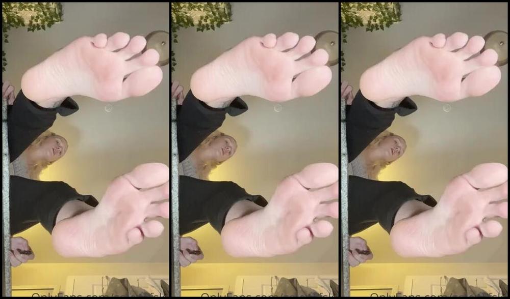 Skye Aka Solesofskye Onlyfans Drink Up Little Bug