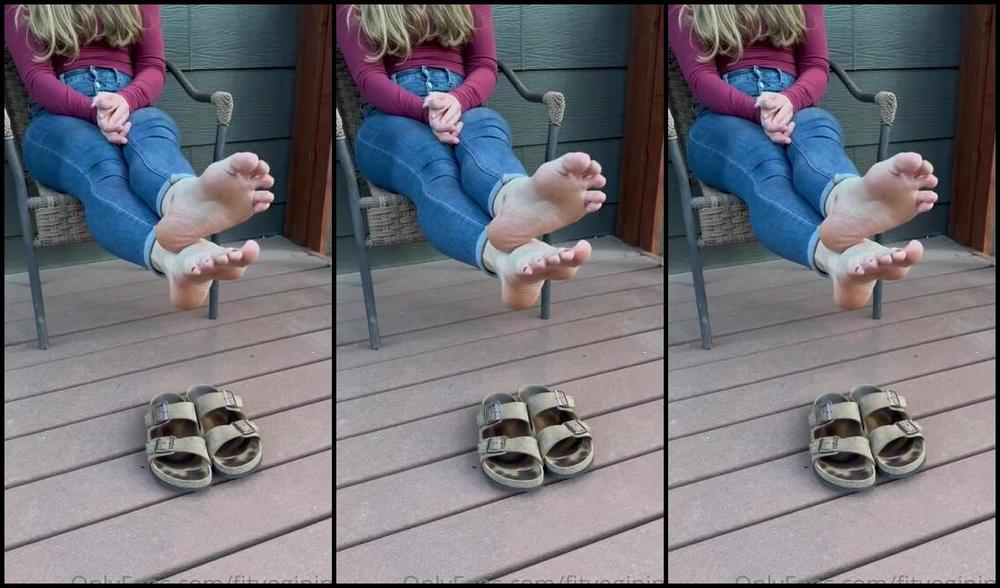 Nina Aka Fityoginina Onlyfans Wore My Birks Out To Stroll Around Town And Grabbed A Bite With A Friend Do You Think Anyone Checke J