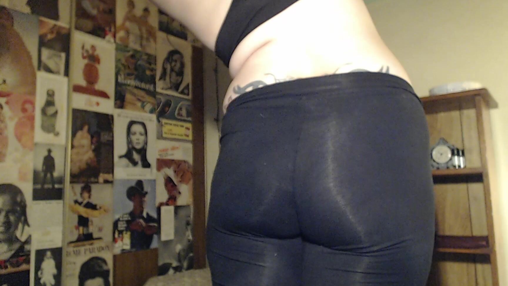 Piper Kush Cameltoe Stretches Hd