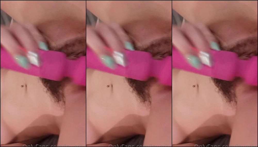 Louprival I Love Play With My Dildo After My Shower