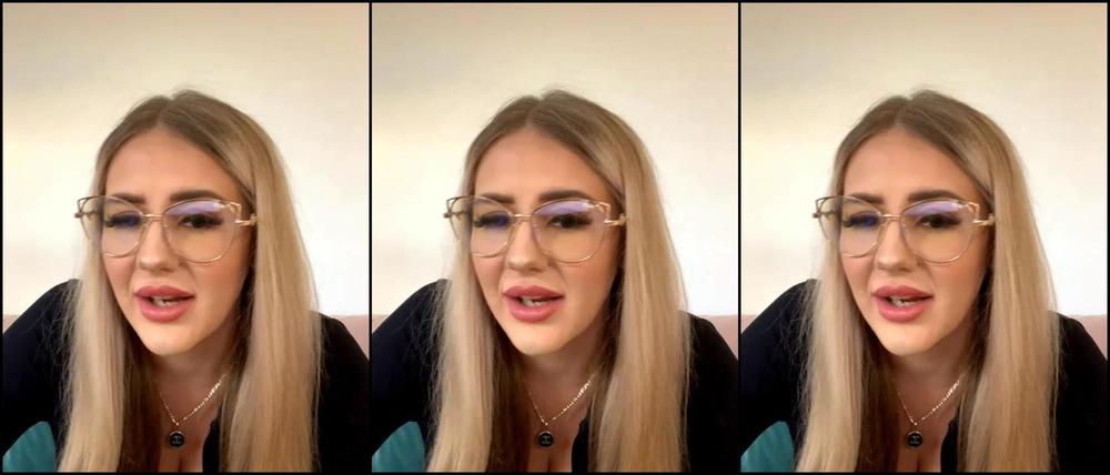 Bonniebrownbaby Stream Started At Pm Just Saying Hello Whilst I Reply To Messages And Tal