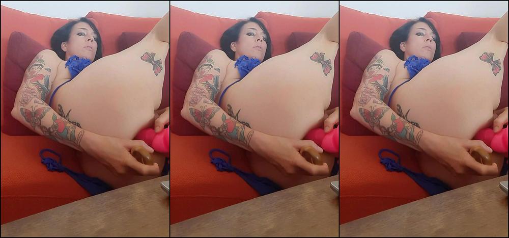 Solo Female,Amateur Solo,Anal Play,Double Anal,Double Penetration adeline lafouine show live filmed with my cell phone ManyVids