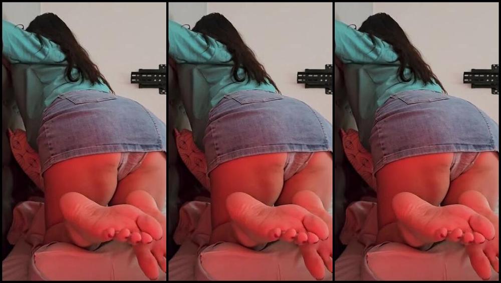 Mel Demie Nicknamed Meledemie Onlyfans Just Focus On My Feet