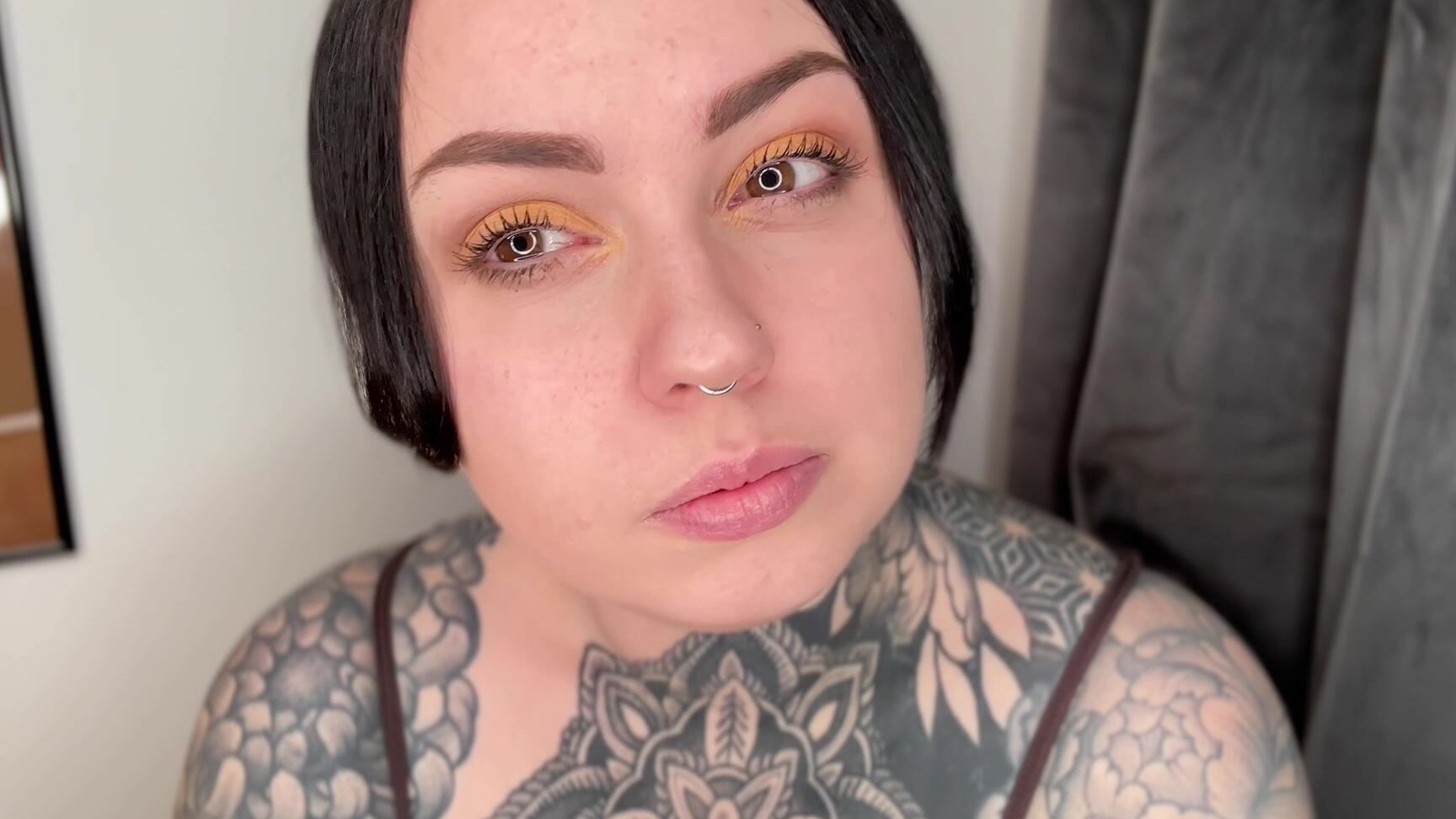 "MissValentina" femdom, femdompov, mouthfetish, yawning Evening Yawning Fest manyvids