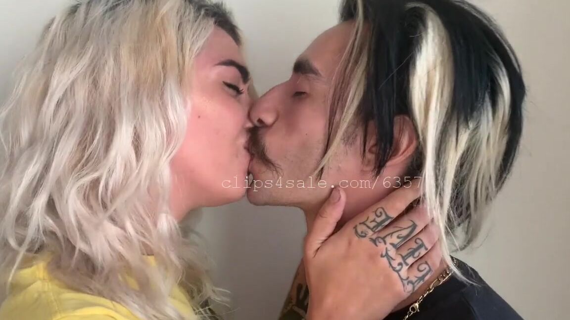 Kissingchannel Nicknamed Kissingchannel 10 22 2020 Onlyfans Video Slepting And Creeps Kissing Wednesday