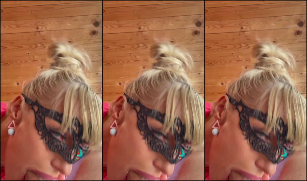 Deepthroat,Barefoot,Gagging,Blowjob,Foot Fetish throat goat blonde loves to suck dick and deepthroat ManyVids