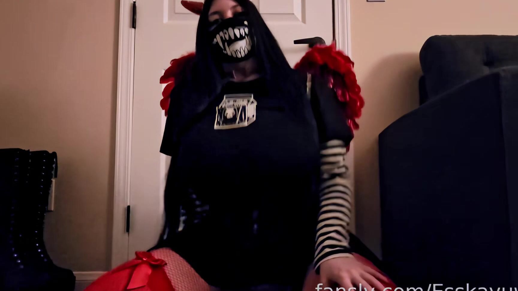 Esskayuwu 2022 11 01 1080P H 265 60 Fps