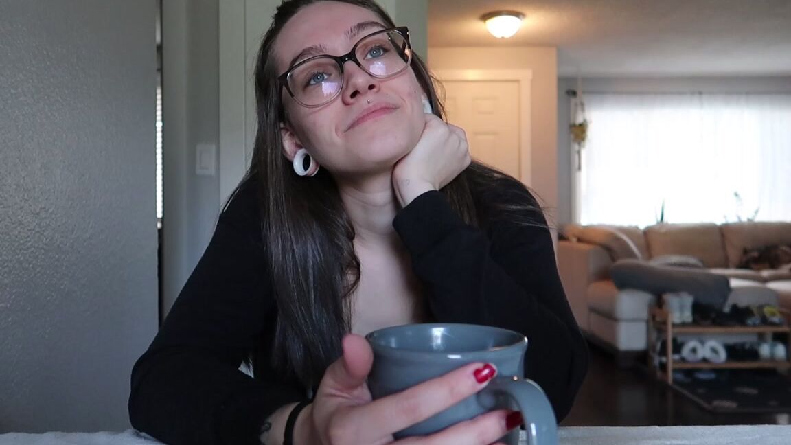 "divinebabe" non-nude, non-sexual nudity, talking Spicy Q amp A manyvids