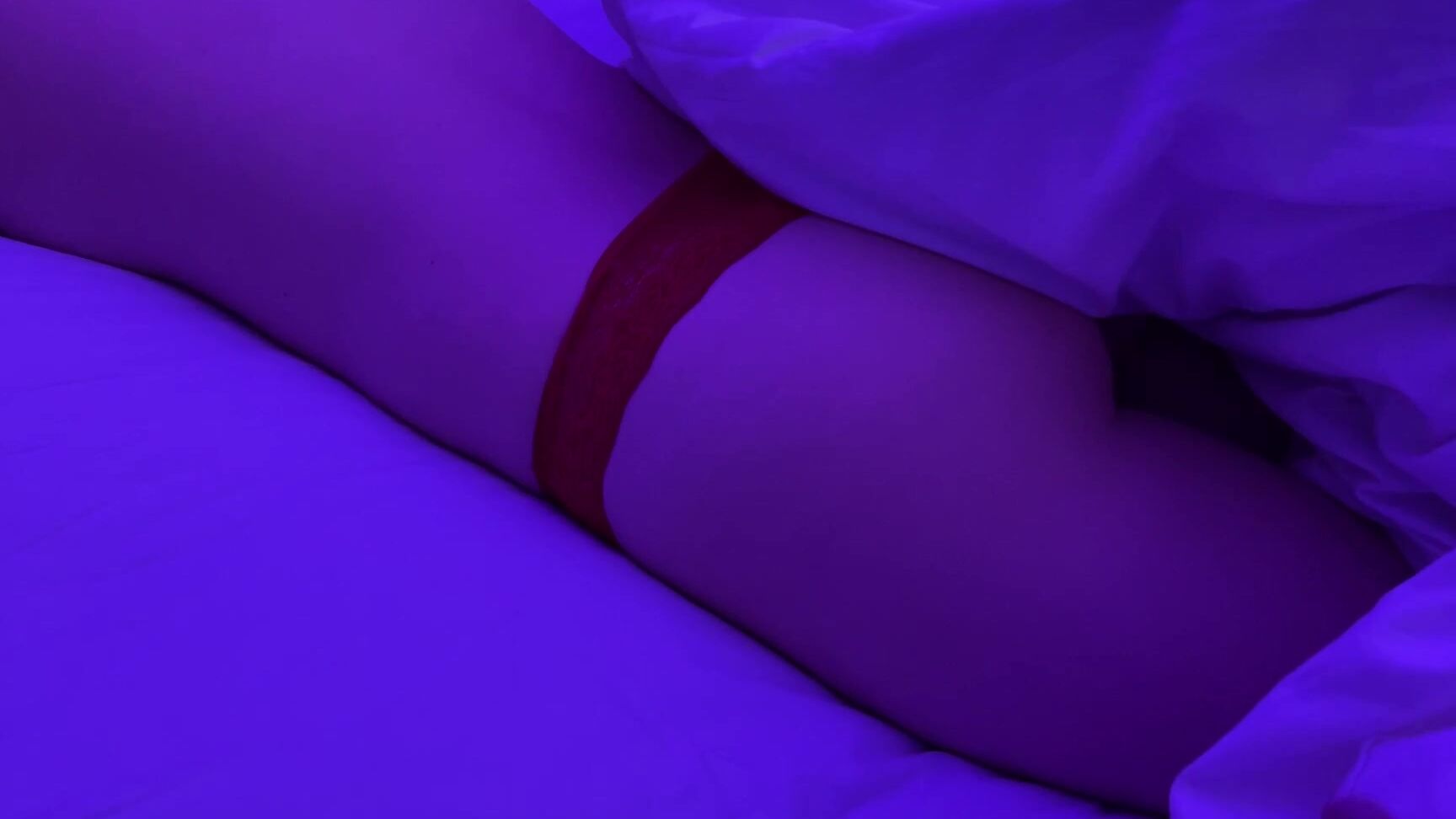 Babebarefootofficial I Left My Keycard Outside Of My Hotel Room For A Mysterious Stranger To Enter Watch Him