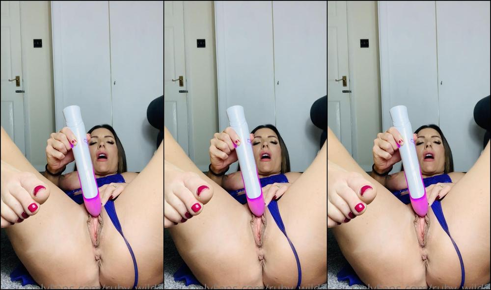 Ruby Wild Enjoy My Pussy We Are Doing A Live Fuck Show Next Week Details To Be