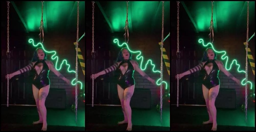 Jupiter Domina Nicknamed Jupiterdomina Onlyfans Shinyyyyy