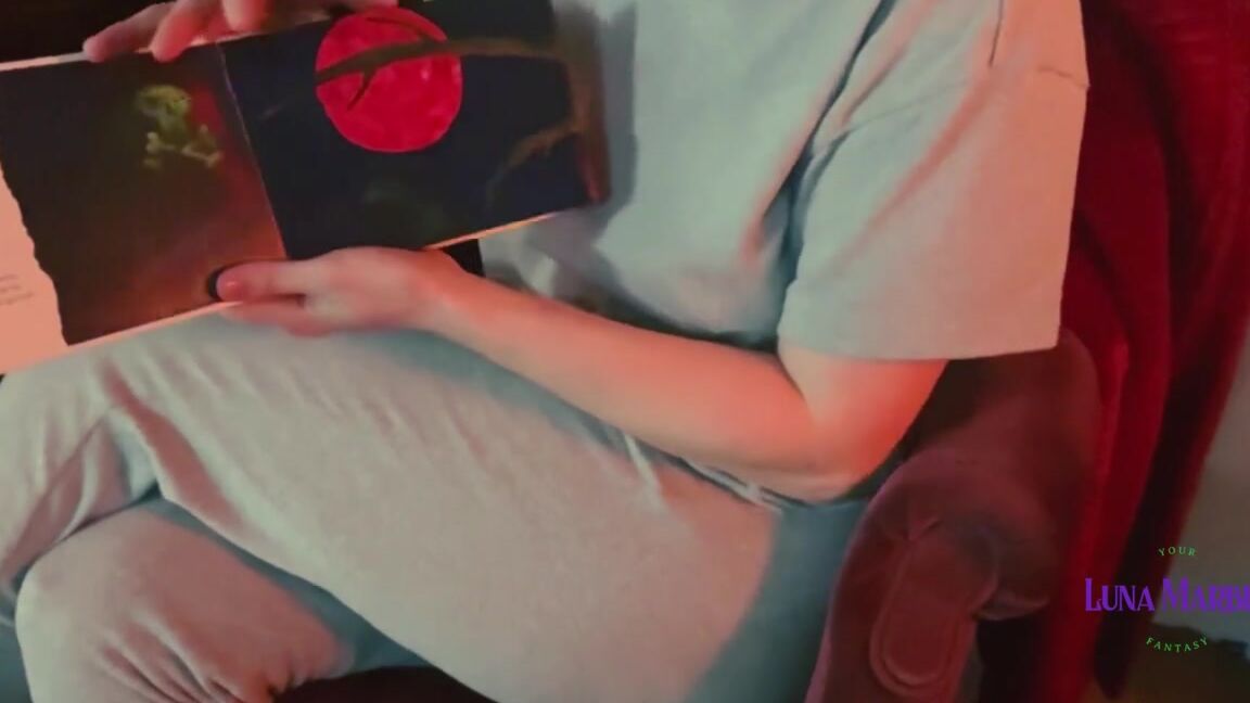 Luna Marble Nicknamed Luna Marble 02 24 2024 Onlyfans Video Reading Time With Luna