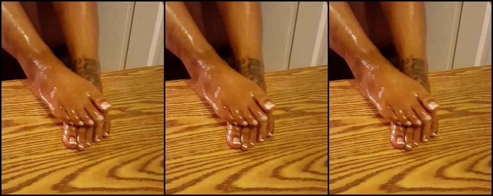 Renelove Rene Loves Foot Play