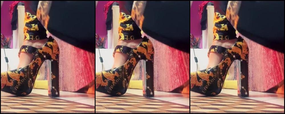 Mistress Desideria Godiva Nicknamed Padronagodiva 12 06 2023 Onlyfans Video Vermetti Strisciate Ai Miei Tacchi