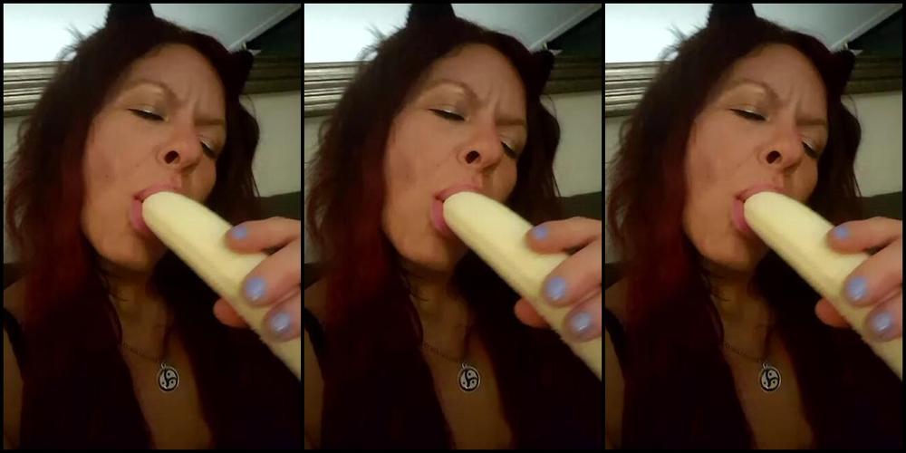 Wolfdaddy Gag On That Banana Kitten Good Girl