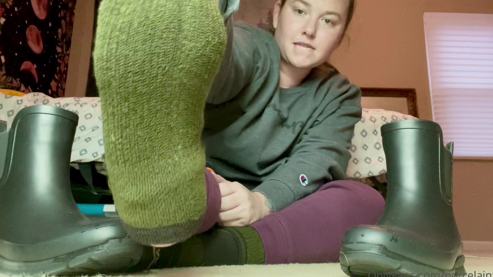 Porcelainfeets Sock Removal After Being In Sweaty Rain Boots