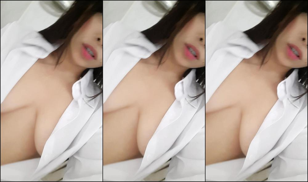 Cuttiejennie Peeing On Shower