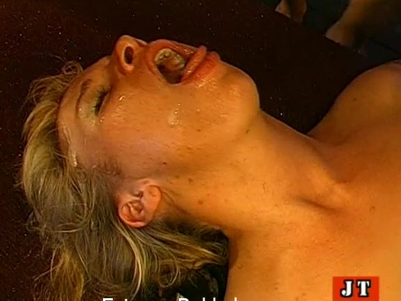 ExtremeBukkake 61000_Lrg ExtremeBukkake