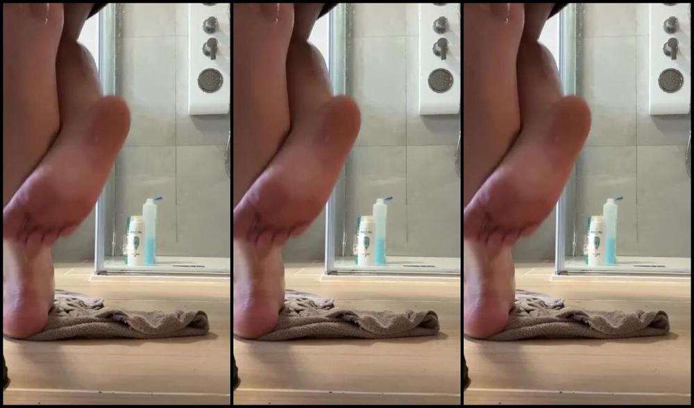 Yourdiamondvip Onlyfans I Just Finished The Shower And Wanted To Show You My Wet Feet